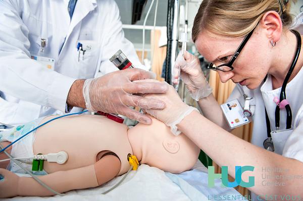 30.06.11_Simulhug en pédiatrie